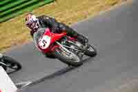 Vintage-motorcycle-club;eventdigitalimages;mallory-park;mallory-park-trackday-photographs;no-limits-trackdays;peter-wileman-photography;trackday-digital-images;trackday-photos;vmcc-festival-1000-bikes-photographs